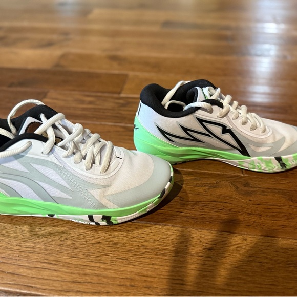 Puma Melo Boys Basketball Shoes - Picture 3 of 7